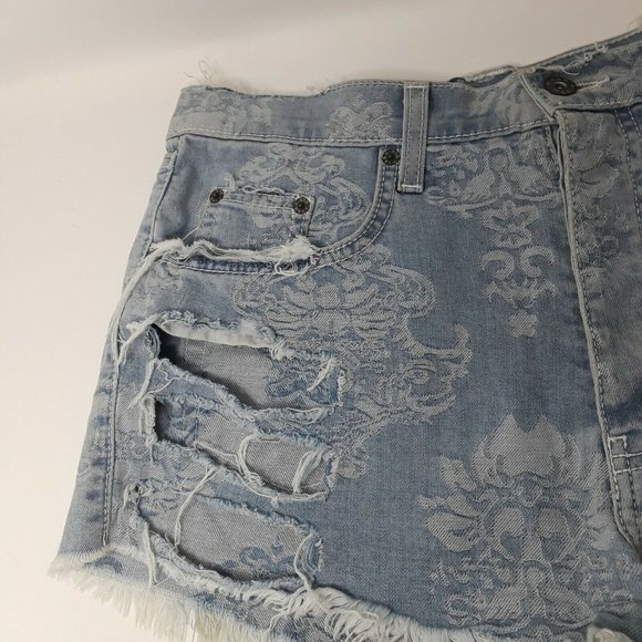 Carmar Womens Distressed Floral Button Fly Blue Jeans Shorts Frayed Size 28 - Picture 4 of 11